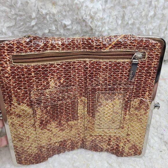 HOBO‎ Lauren Double Frame Desert Tie-dye Wallet - Picture 7 of 9